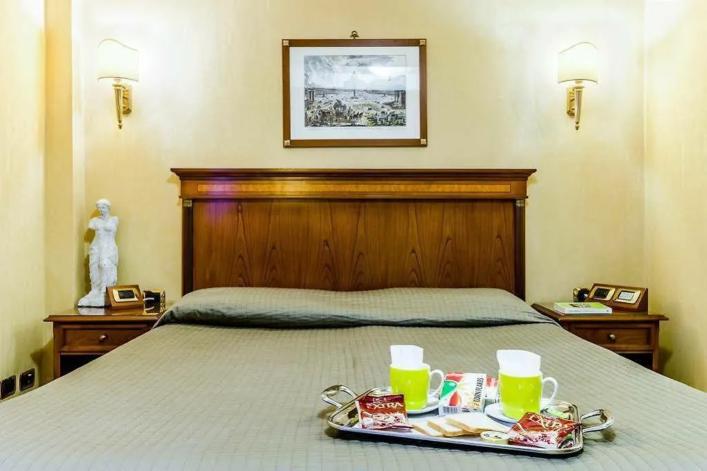 Luxury Rooms H 2000 Roma Rome