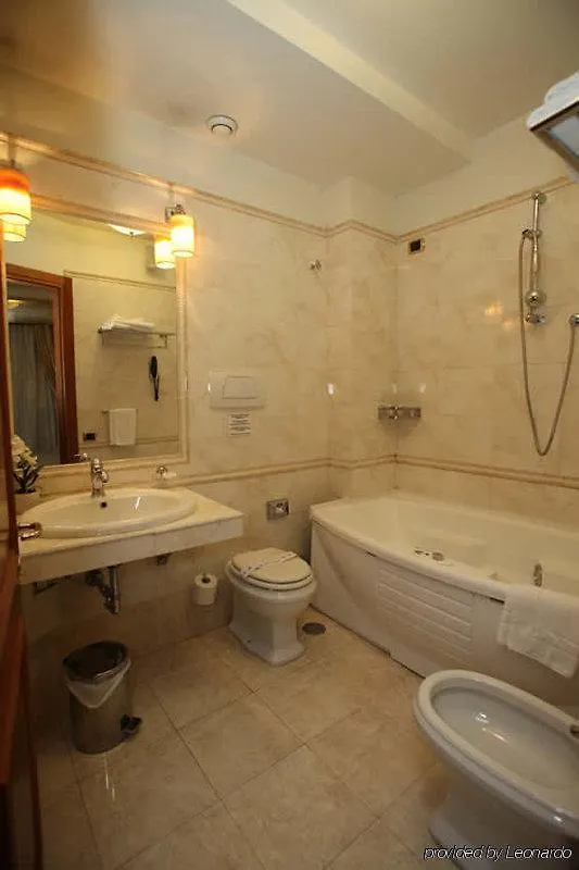 Luxury Rooms H 2000 Roma Frühstückspension Rom