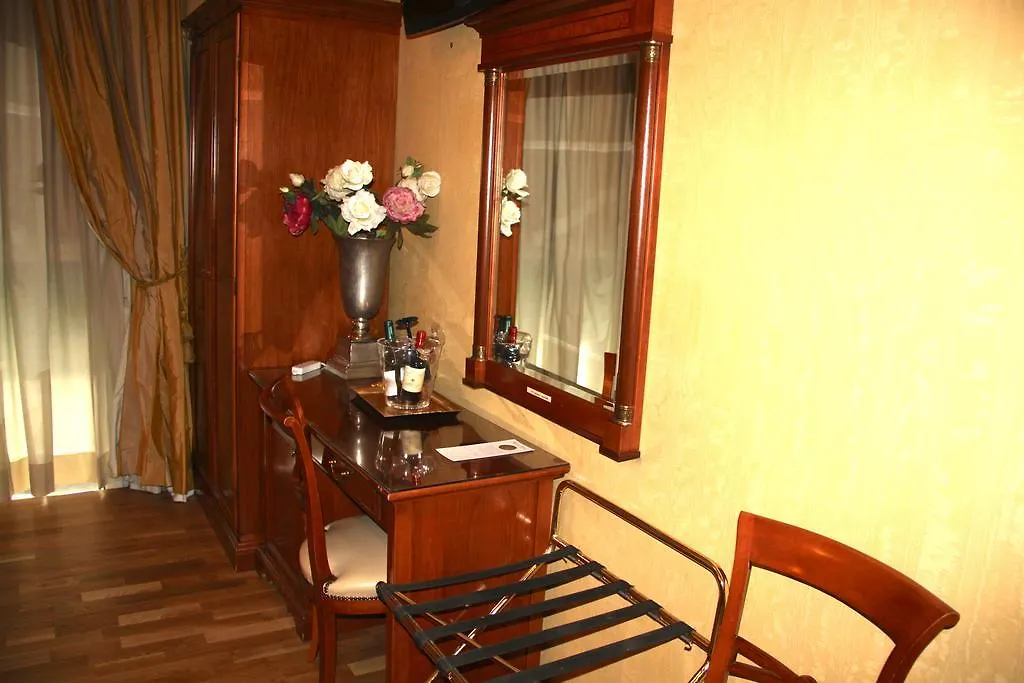 Luxury Rooms H 2000 Roma Itálie