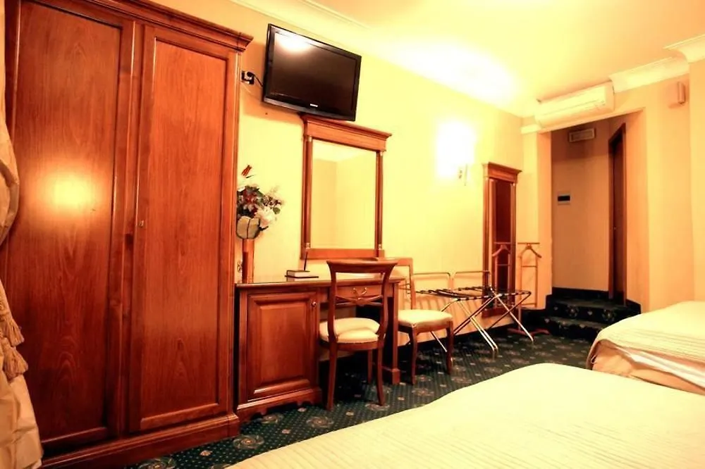 Luxury Rooms H 2000 Roma Frühstückspension