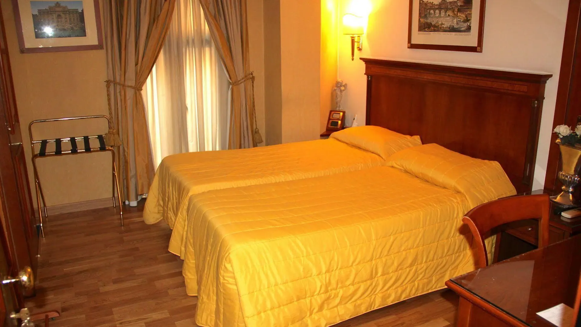 Frühstückspension Luxury Rooms H 2000 Roma