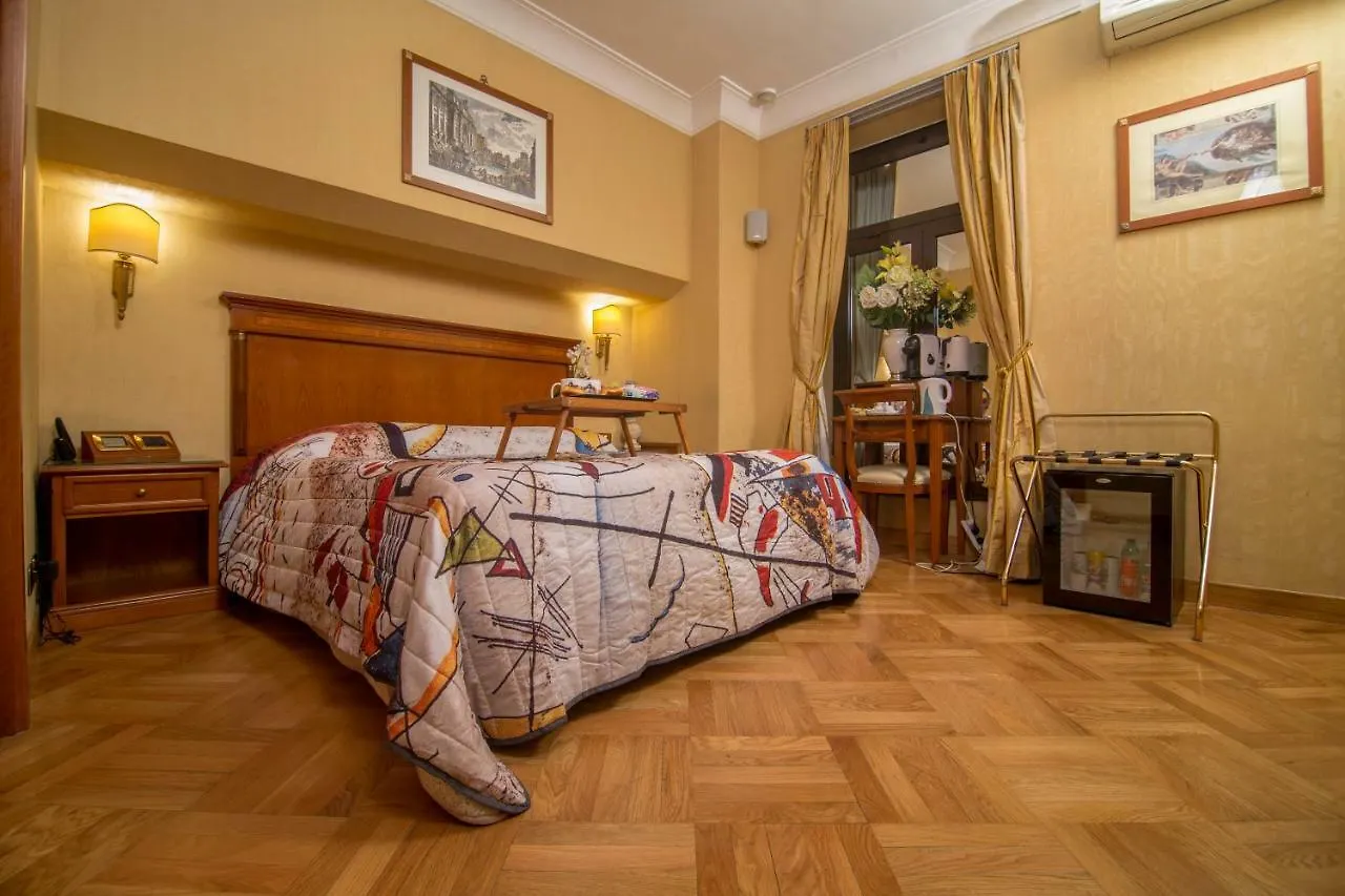 Bed & Breakfast Luxury Rooms H 2000 Roma
