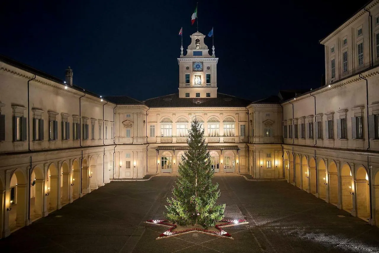 Luxury Rooms H 2000 Roma Italien