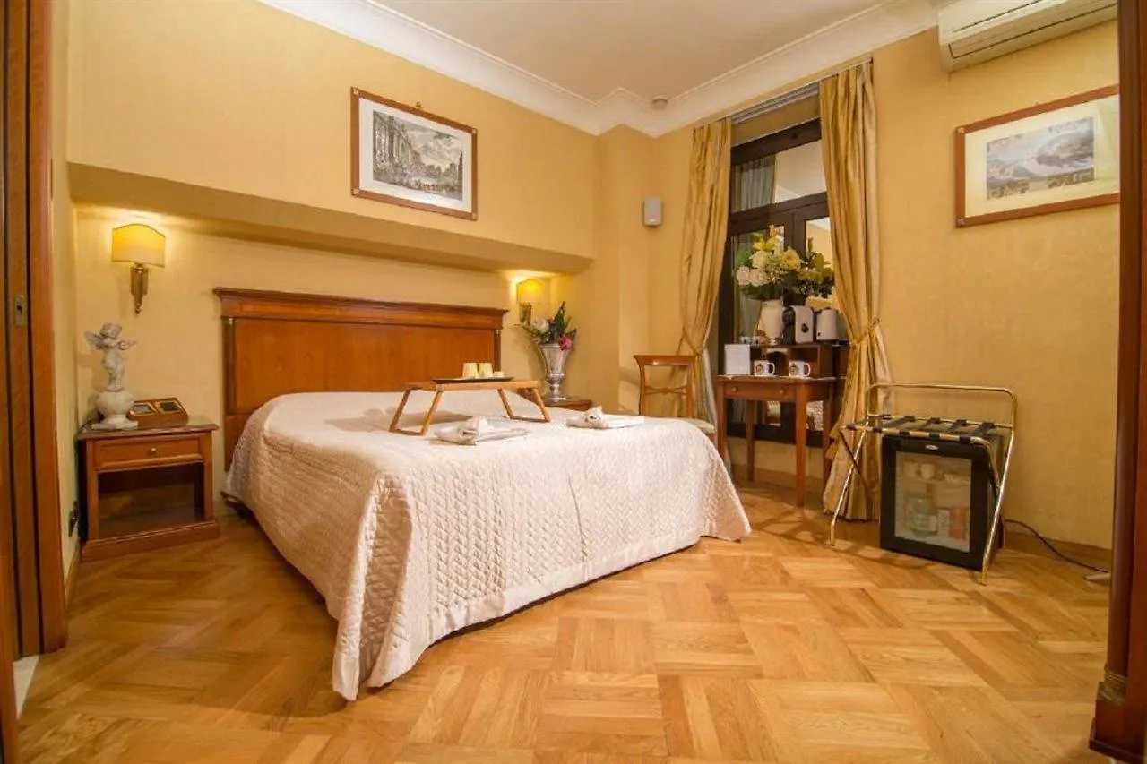 Luxury Rooms H 2000 Roma Rom
